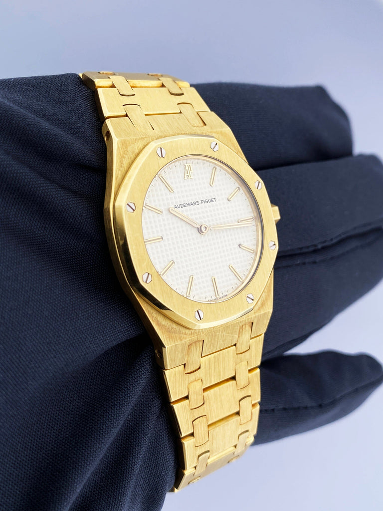 Audemars Piguet Royal Oak Cream Dial 18K Yellow Gold Ladies Watch