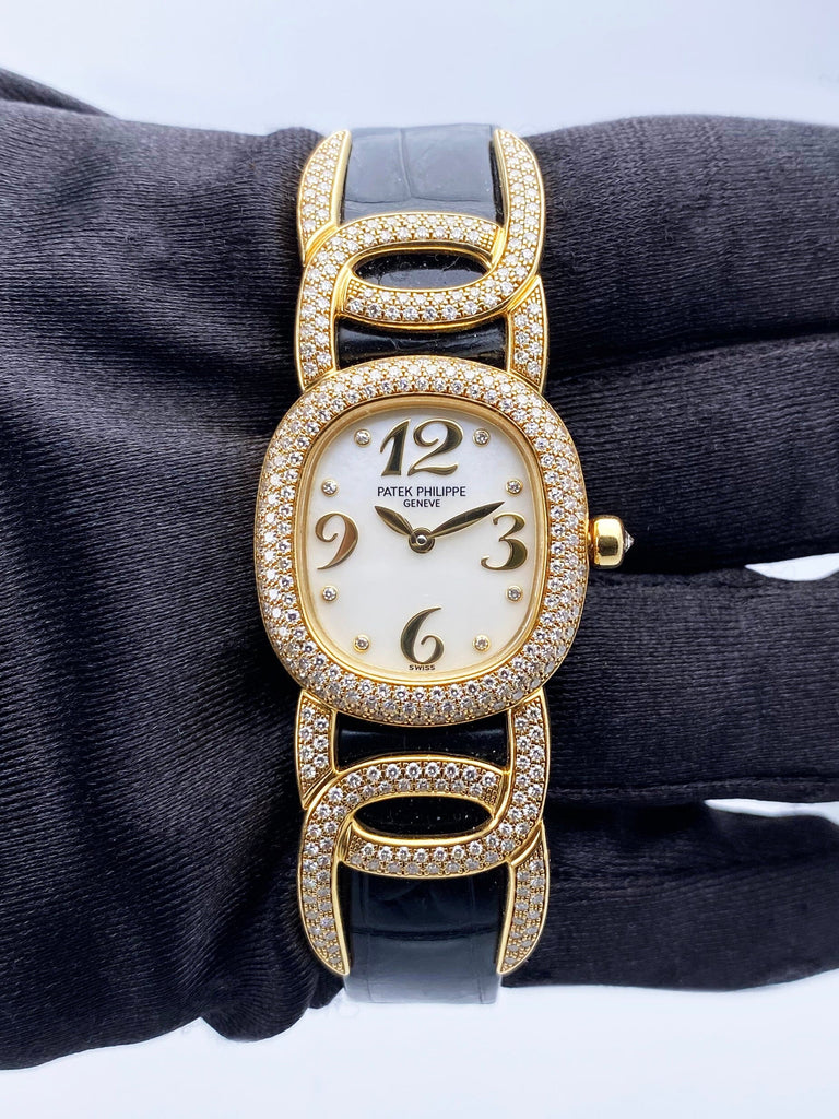 Ladies watch online golden