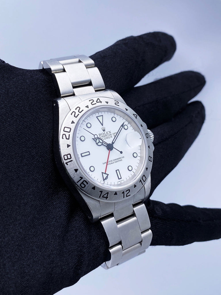 Rolex explorer ii shop 16570 white dial