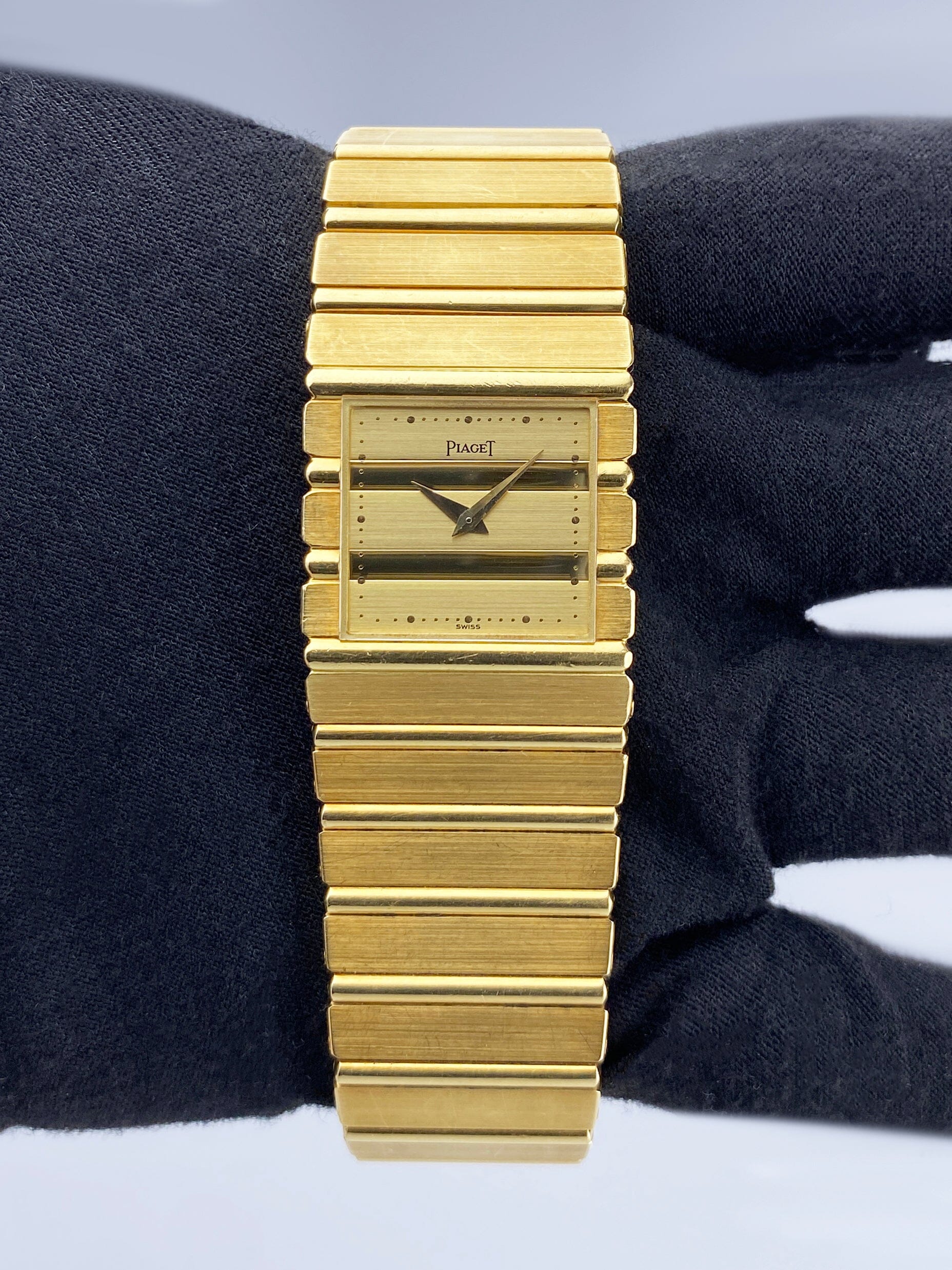 Piaget Polo Square 7131 C701 18K Yellow Gold Ladies Watch