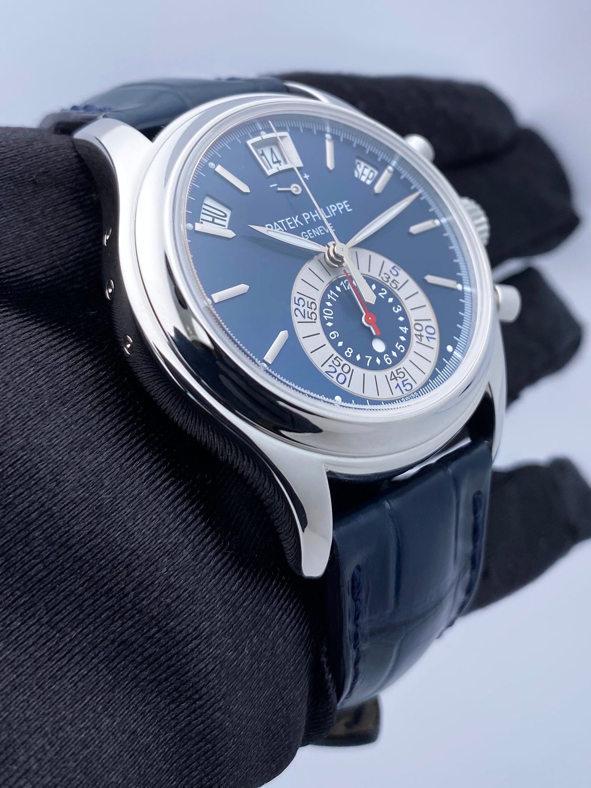 Patek 5960p blue dial best sale