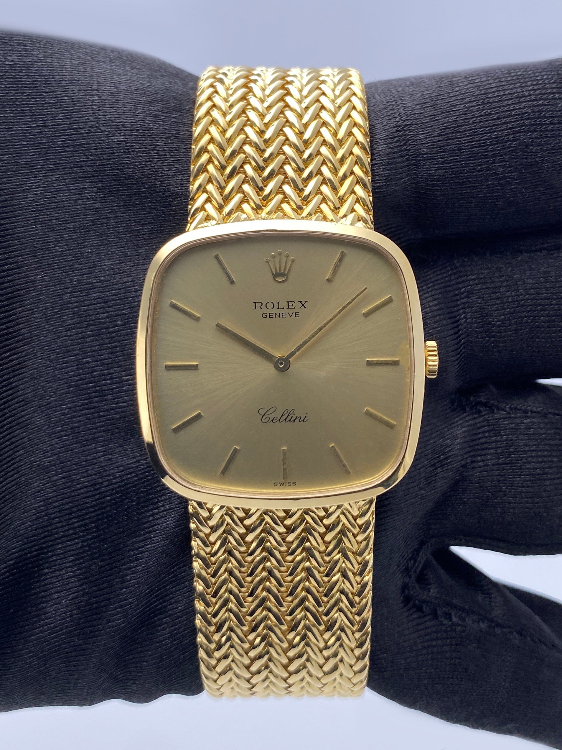 Rolex Cellini 4311 Champagne Dial 18K Yellow Gold Watch Box Papers